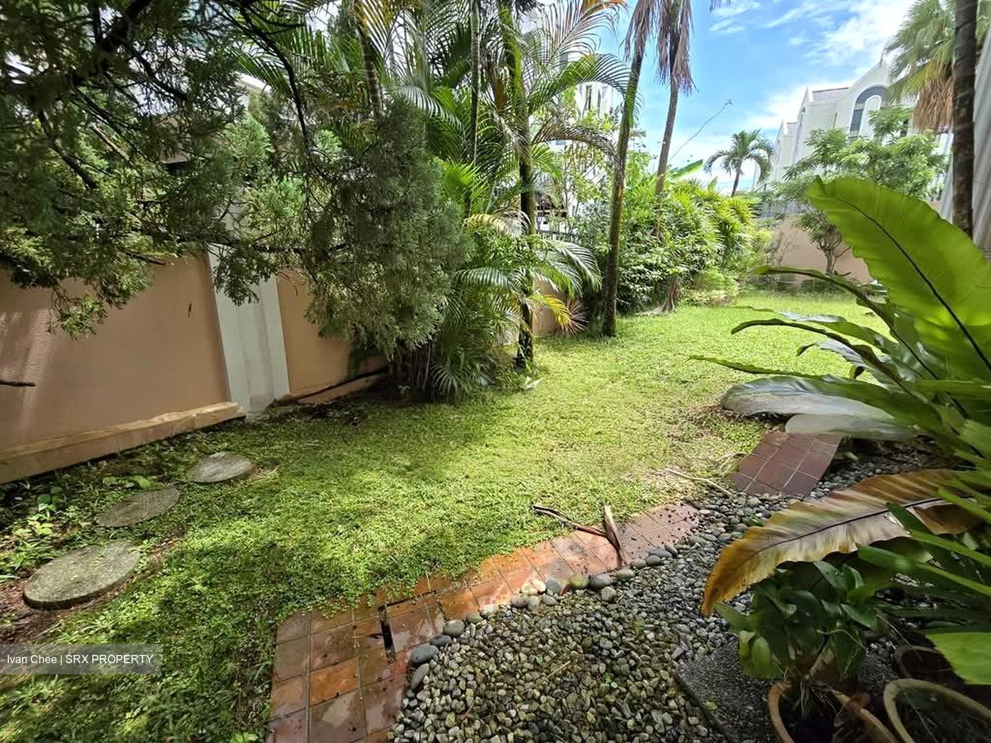 Highgate Crescent (D21), Terrace #588692951